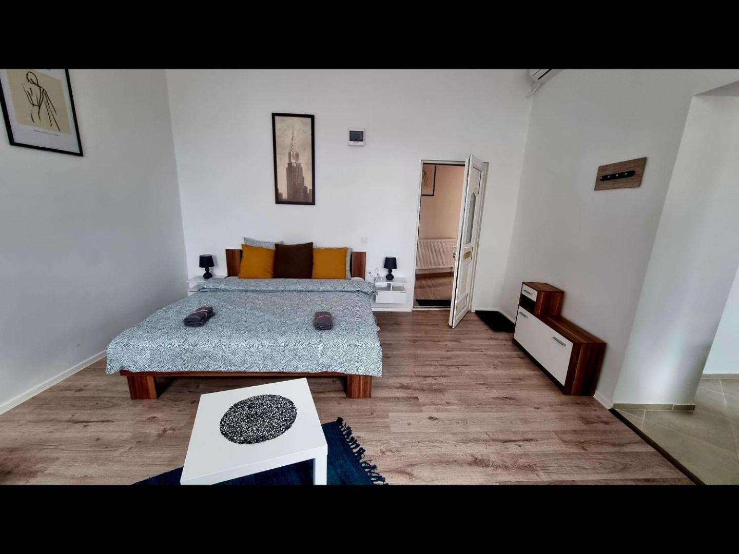 Dama Apartments 埃格尔 外观 照片